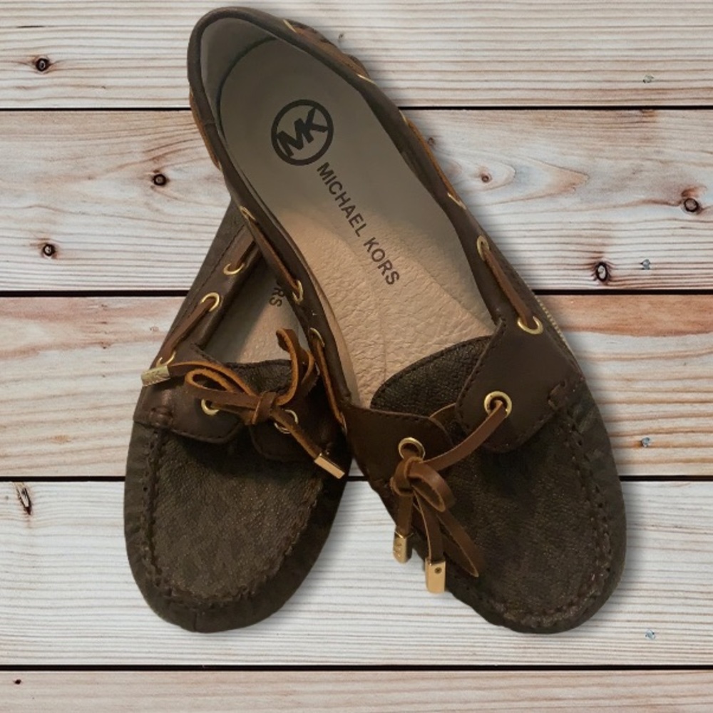 NEW Micheal Kors Loafers🤎
